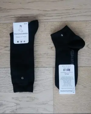 Chaussettes avec bouton pression