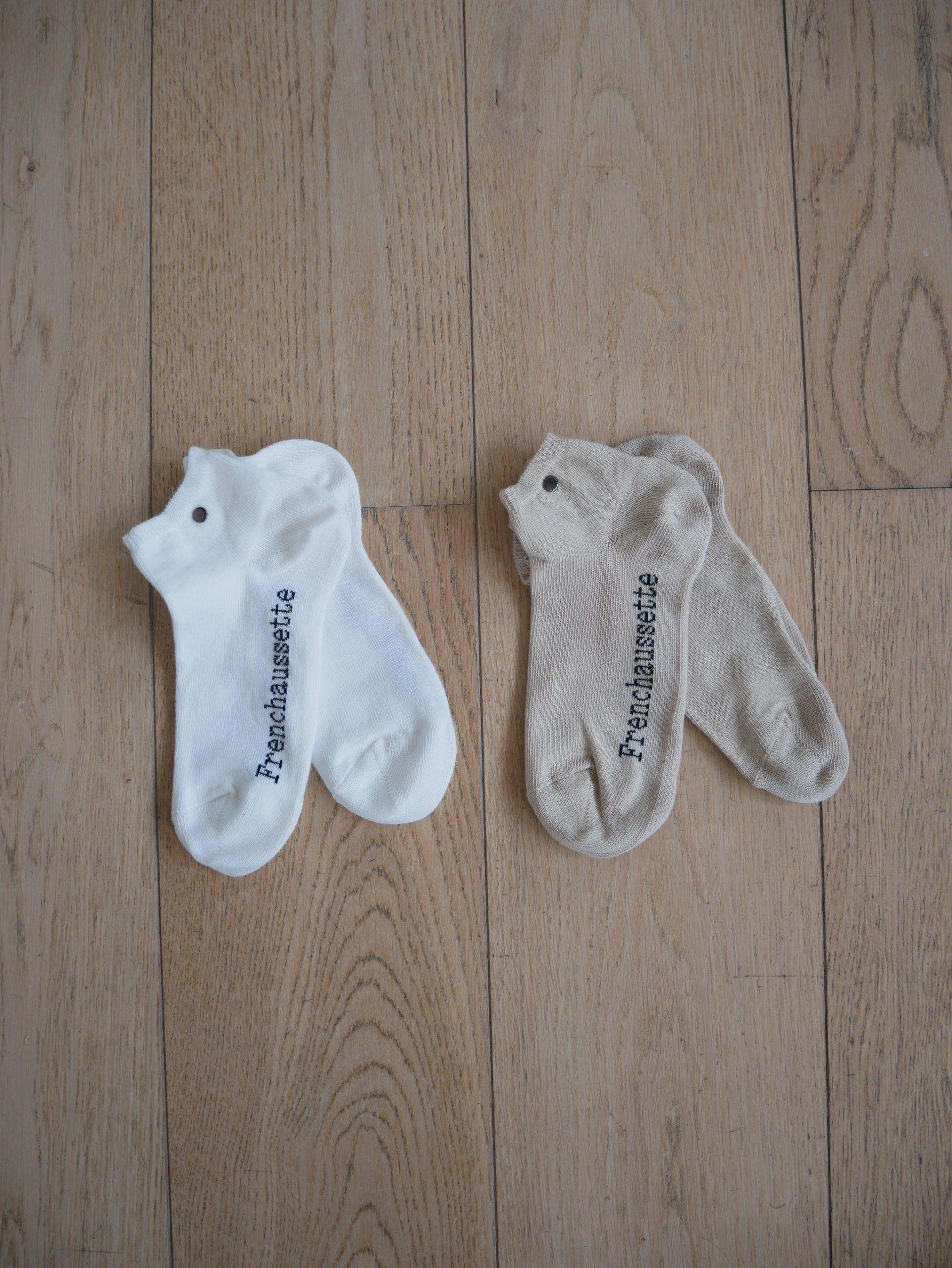 Chaussettes qui s'attachent
