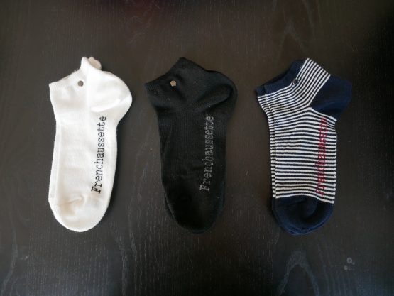 Chaussettes qui s'attachent